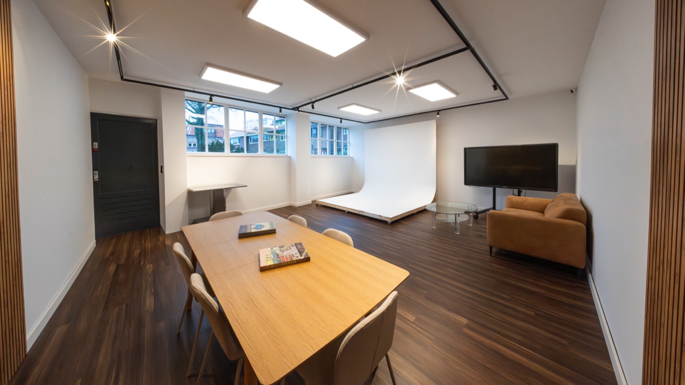 Fotostudio Modernica Santpoort, dichtbij Beverwijk